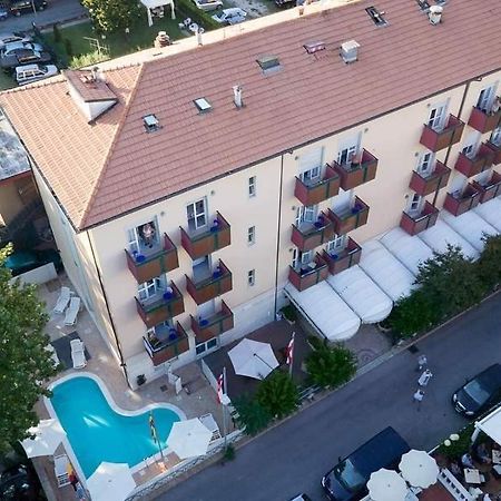 Aron Hotel Rimini Eksteriør billede