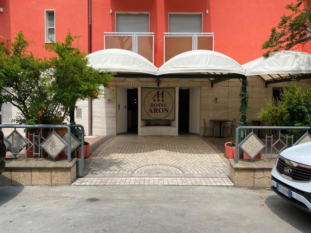 Aron Hotel Rimini Eksteriør billede