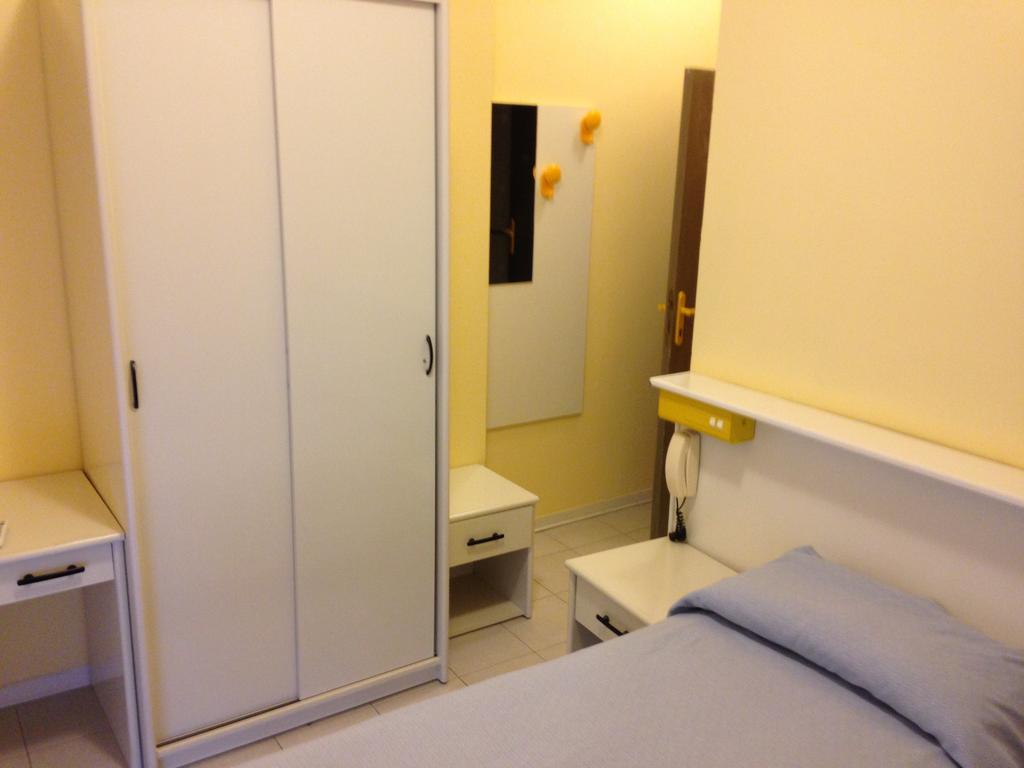 Aron Hotel Rimini Eksteriør billede