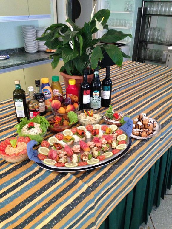 Aron Hotel Rimini Eksteriør billede