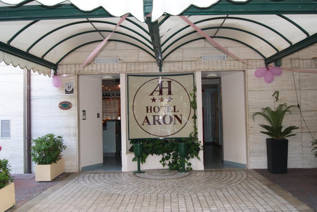 Aron Hotel Rimini Eksteriør billede