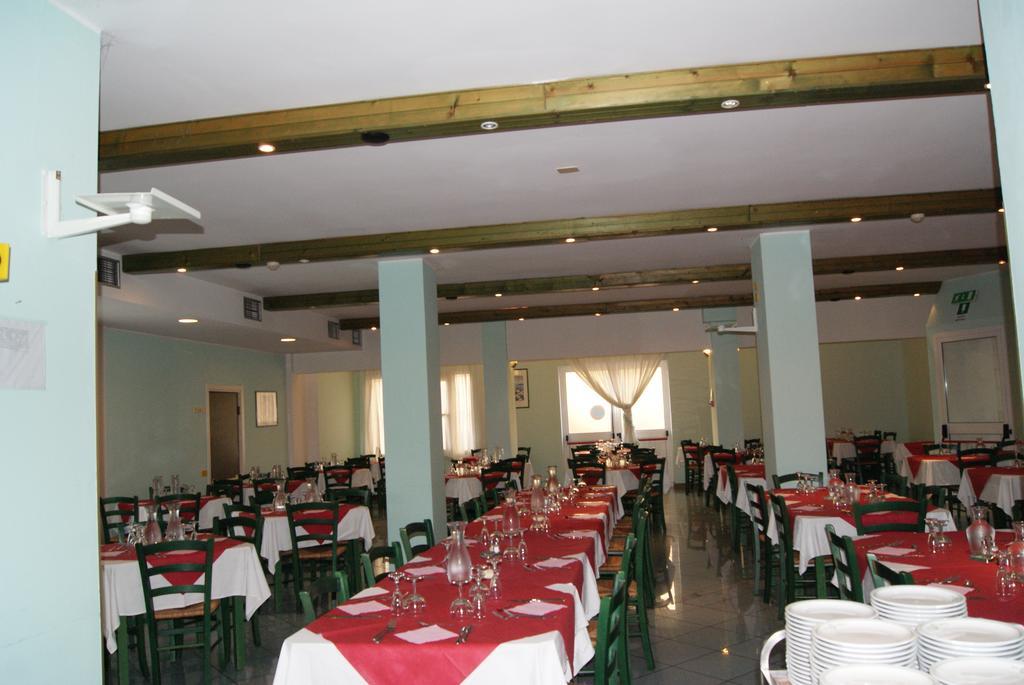 Aron Hotel Rimini Eksteriør billede