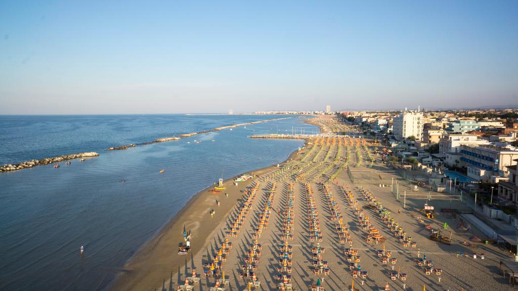 Aron Hotel Rimini Eksteriør billede