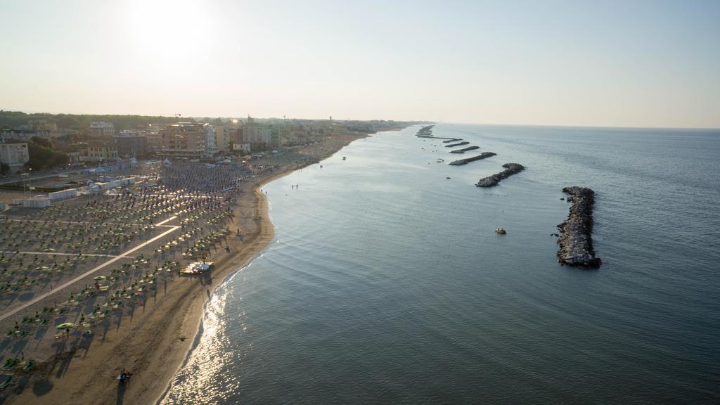 Aron Hotel Rimini Eksteriør billede