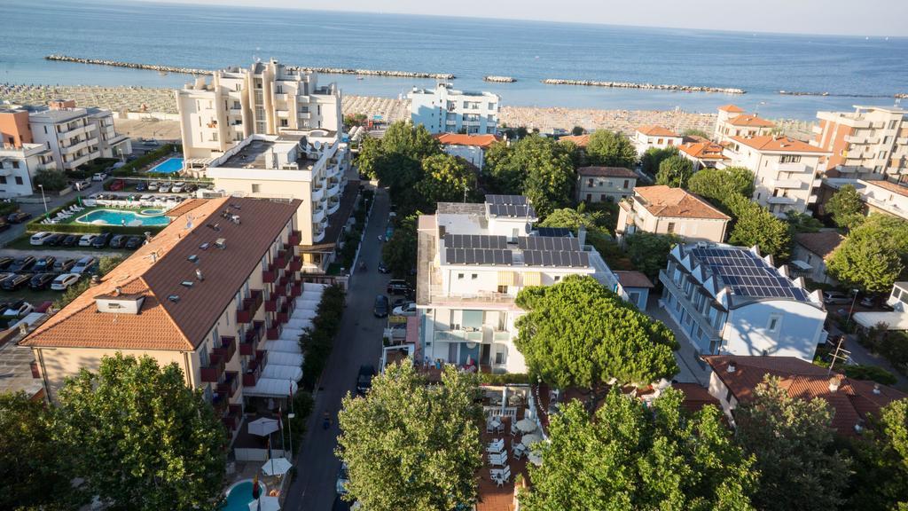 Aron Hotel Rimini Eksteriør billede