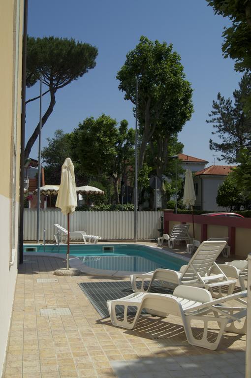 Aron Hotel Rimini Eksteriør billede