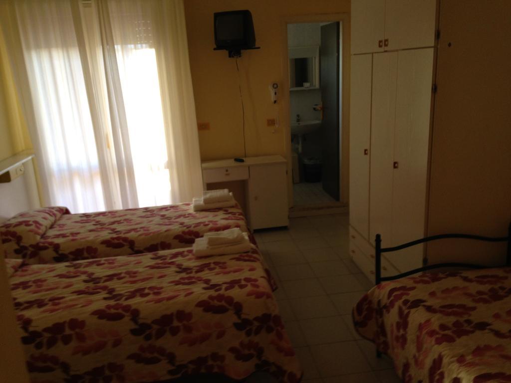 Aron Hotel Rimini Eksteriør billede