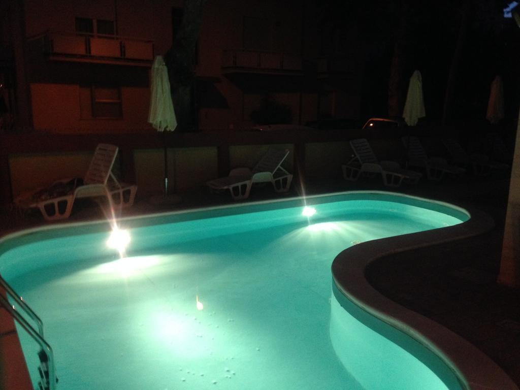 Aron Hotel Rimini Eksteriør billede